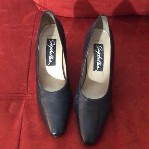 Seychelles black leather pumps